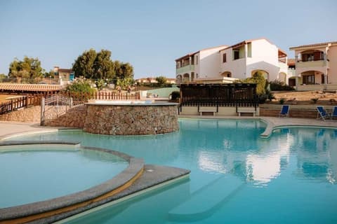 Mimose Beach Village, Pool