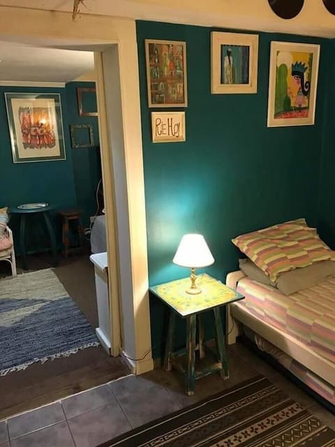 Dark Green House - Chacras de Coria