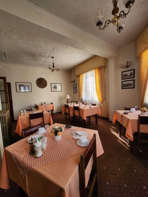 HOTEL MERCURIO