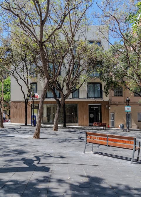 Limehome Barcelona Plaça Pirineus