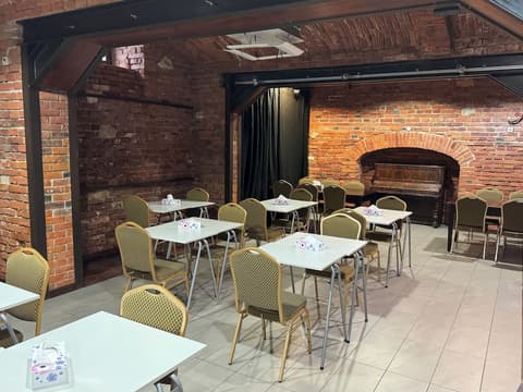Iris Aparthotel