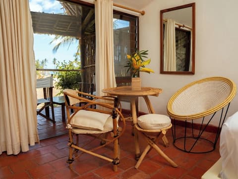 Basecamp Mafía Island