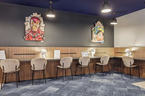 Akena Serris  Val d'Europe