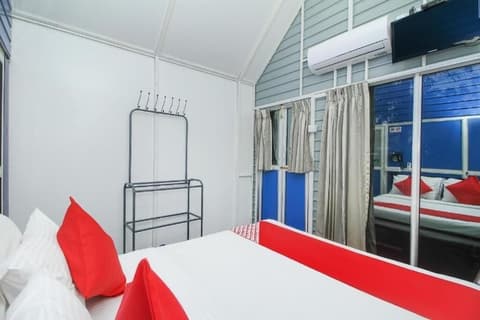 Airport A4 Transit Hub