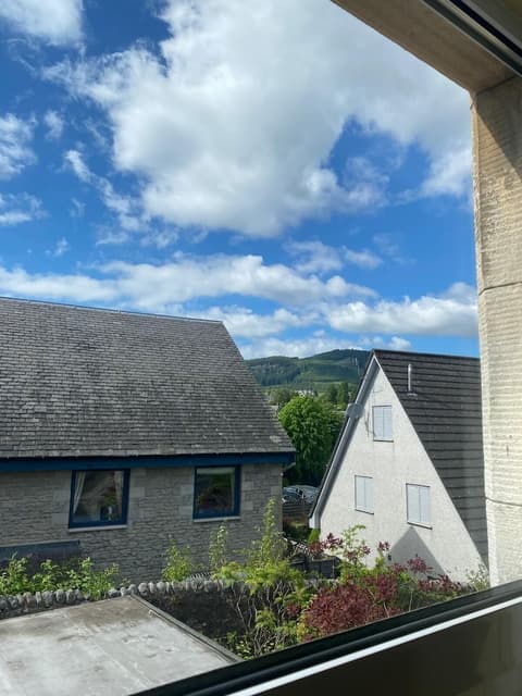 Beinn Bhracaigh, Room