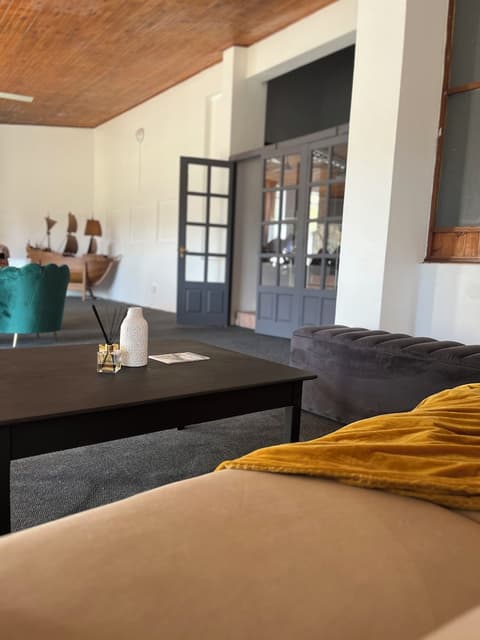 Near Big 5 Numbi Lodge