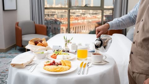 Rotana Al Manakha Madinah, In-room dining