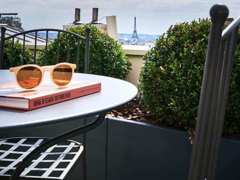 Mercure Paris Butte Montmartre Basilique