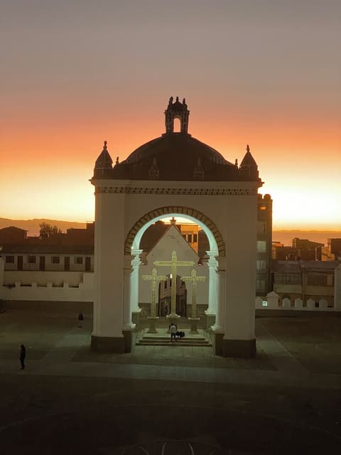Mia Posada Copacabana