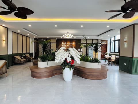 Nature Hotel - Le Hong Phong