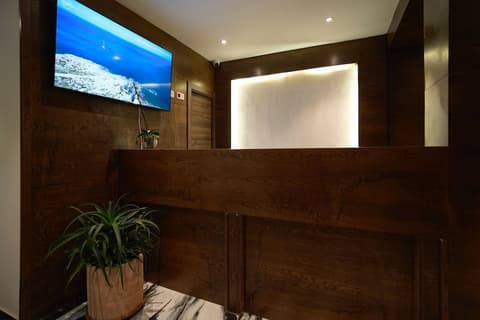 HOTEL DORSETT