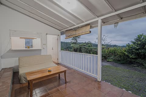 Santya Loka Lodge & Twin Waterfall