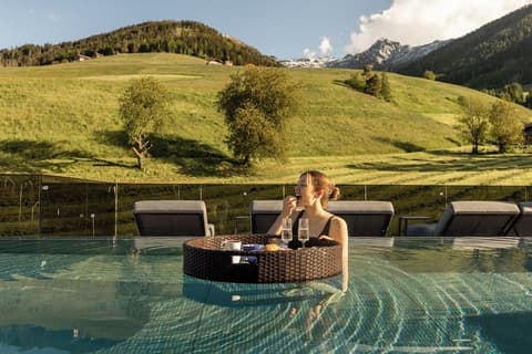 Terentnerhof active & lifestyle hotel, Outdoor spa tub