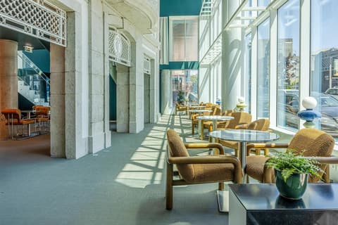 Cenica Porto Hotel, Curio Collection by Hilton