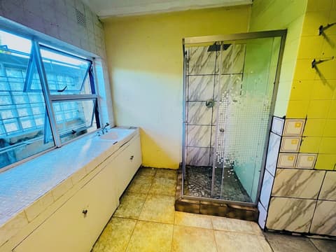 Room in Apartment - Honeyhills Excellence Resorts B