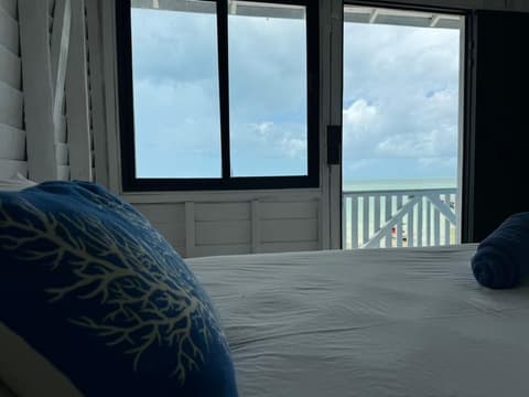 El Faro Beach Front by ÓOL Hotels