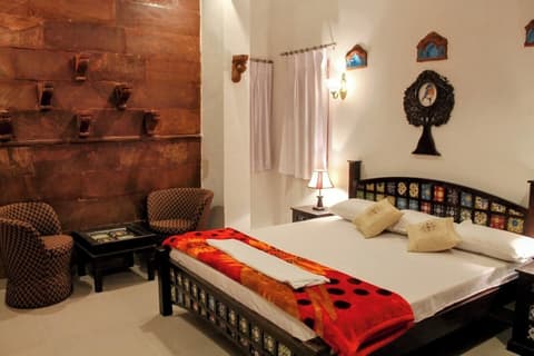 Kesar Heritage Guest House