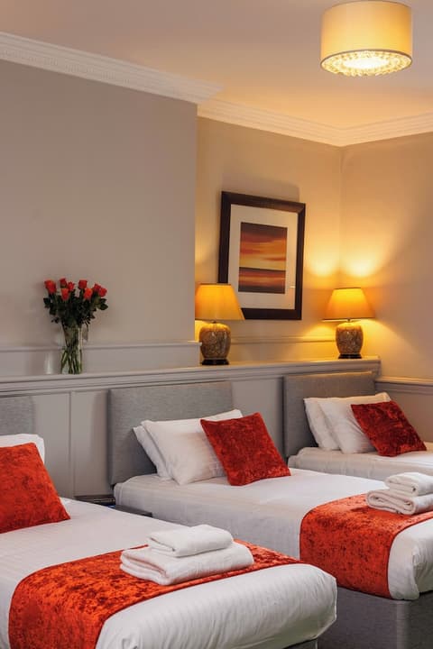 Berkeley House, Room