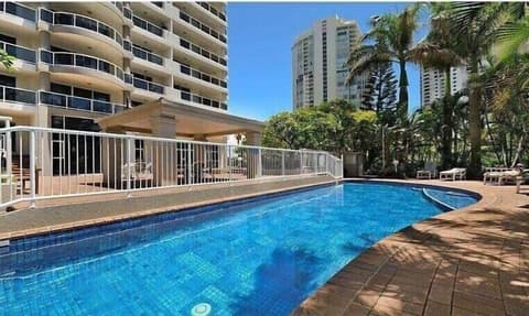 Oscar on Main - Heart of Main Beach