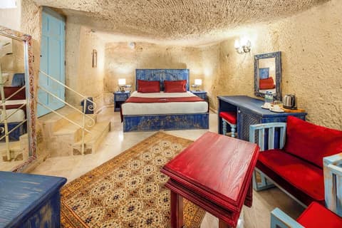 Han Cave Suites