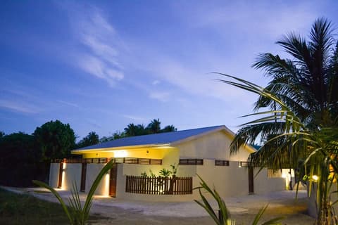 TME Retreats Dhigurah