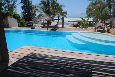 Seasons Lodge Zanzibar, Pool