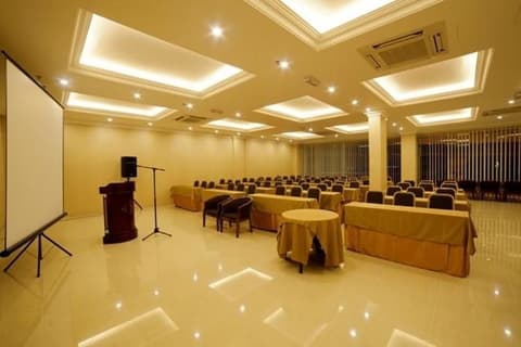 Valenza Hotel & Cafe, Meeting facility