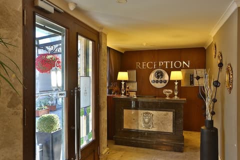 Bon Hotel Hagia Sophia, Reception