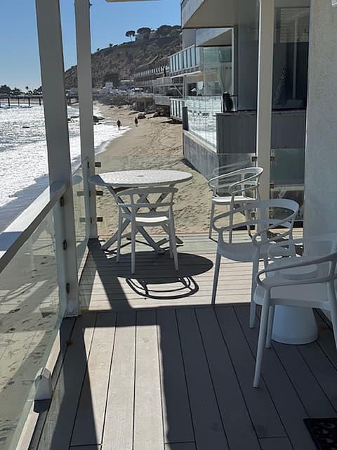 Malibu Beach Paradise Apartments