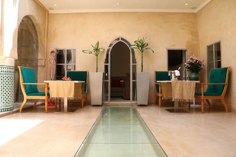 Riad Infinity Sea, Interior entrance