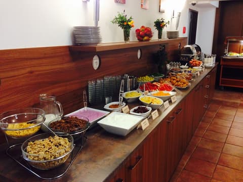 Hotel Ambiance, Buffet