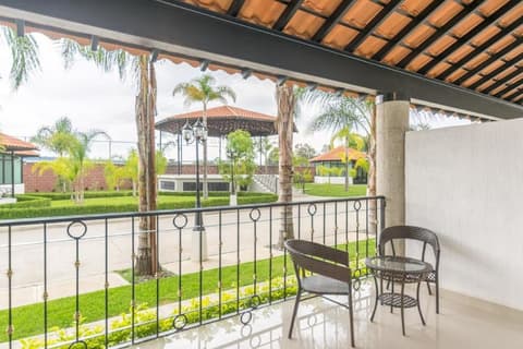 Hotel Ecce Inn & Spa