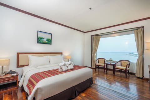 Champasak Grand Hotel