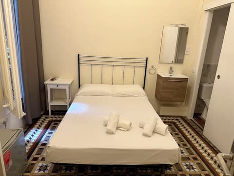 Hostal Balmes Centro