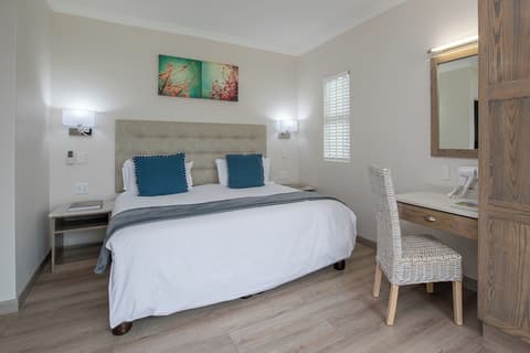 Cayley Mountain Resort, Room