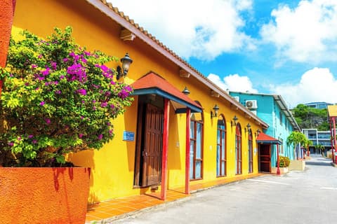 The Ritz Hostel, Front of property