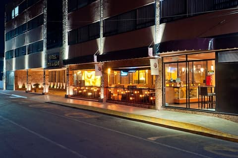 Hotel Don Simon, Front of property