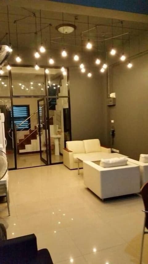 Chiangmai Gate Capsule Hostel