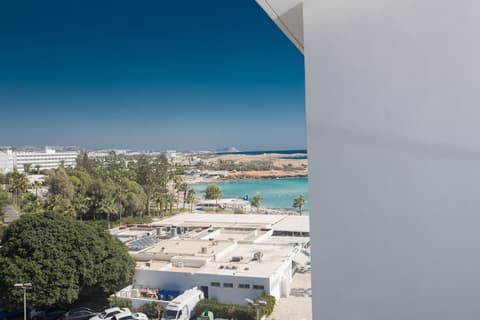 Vassos Nissi Plage Hotel & Spa