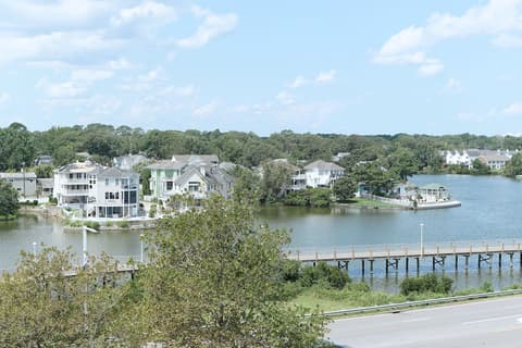 Howard Johnson by Wyndham Virginia Beach At The Beach, Fishing
