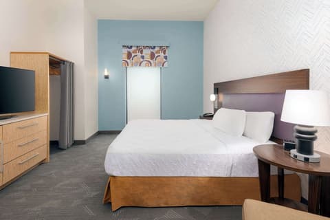 Home2 Suites by Hilton Buffalo Airport / Galleria Mall