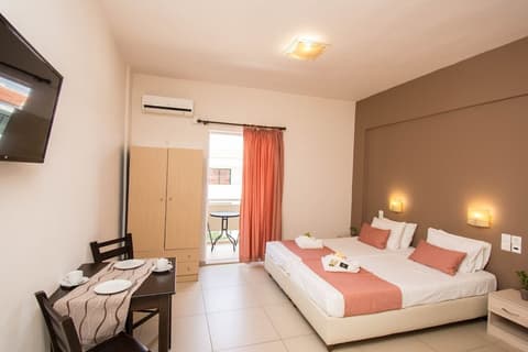 Stella Paradise by Checkin