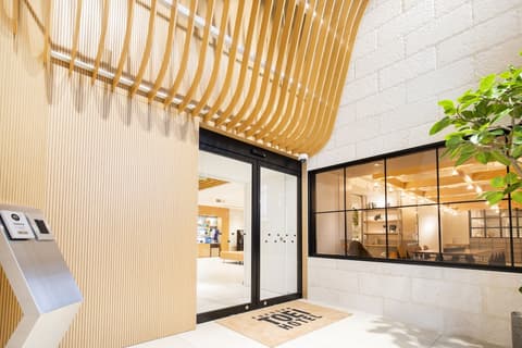 Fukuoka Toei Hotel, Interior entrance