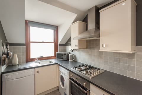 City Retreat Edinburgh, Private kitchen