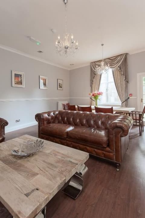 City Retreat Edinburgh