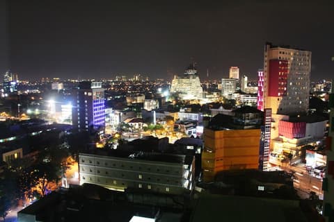 HARRIS Hotel & Conventions Gubeng Surabaya, View from property