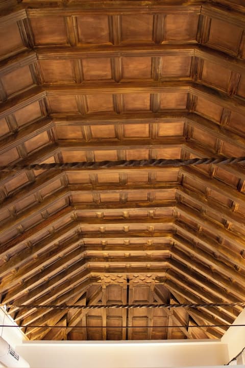 Puerta de la Ribera Suites, Interior detail