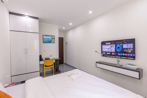 Hera Palace Hotel & Apartment Ba Dinh, Room