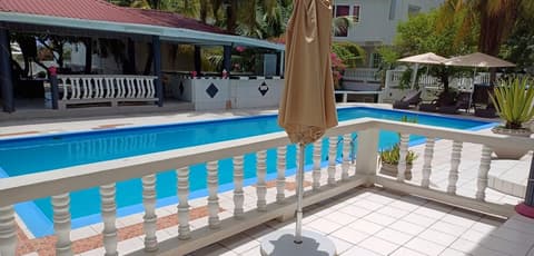 Comfort Suites 5 Mins from Beach