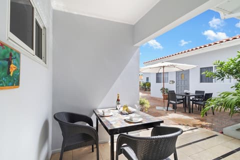 Little Paradise #4 - Blenchi